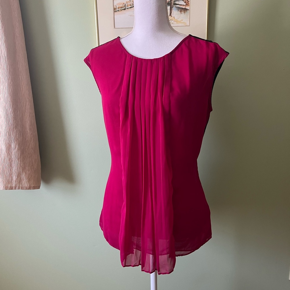 Worthington Sleeveless Pink and Black Top - Size M